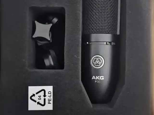 Студийный микрофон AKG P120, Душанбе