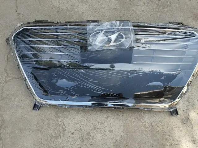 Решетка двигателя на Hyundai SANATA GIBRIT 14-18, Худжанд