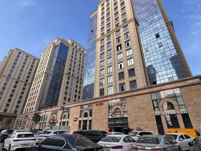 Помещение под магазин / салон, 23м², Район Релакс-Скорая. Ул.С.Айни, Шохмансур, Душанбе