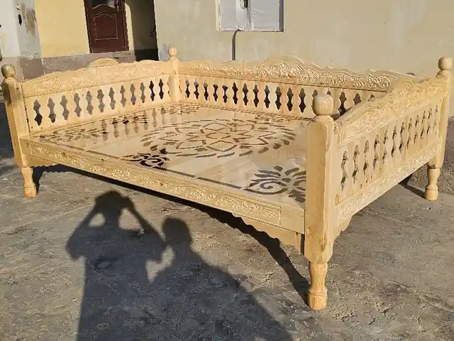 Тапчан, Душанбе