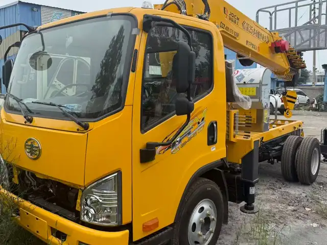 Автовышка кран 23 Faw Jiefang, Душанбе
