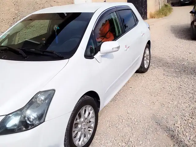 Toyota Blade
