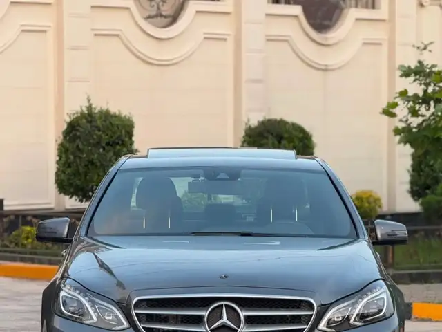 Mercedes-Benz E class