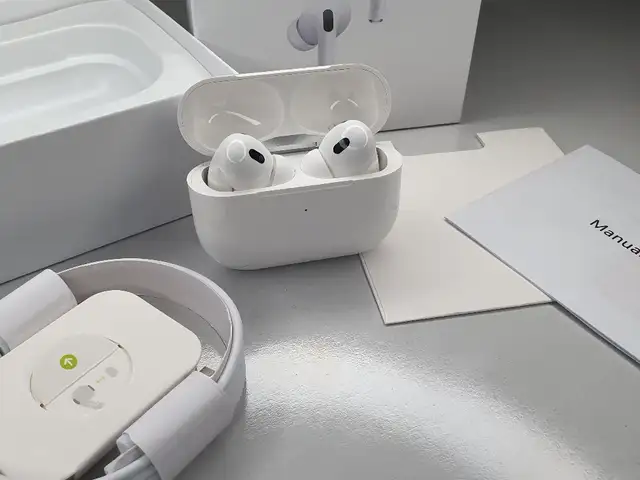 Беспроводные наушники AirPods Pro 2, Душанбе