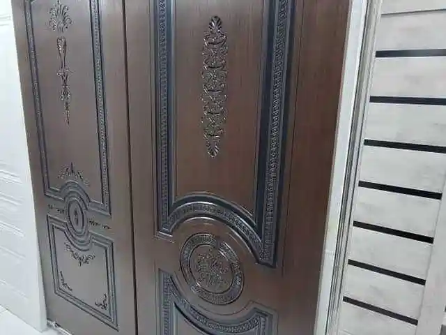 Дверь, Душанбе