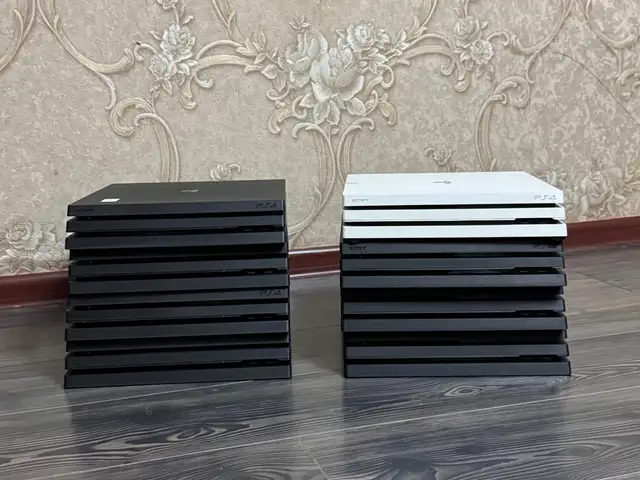 Игровая приставка PLAYSTATION 4.PRO, Душанбе