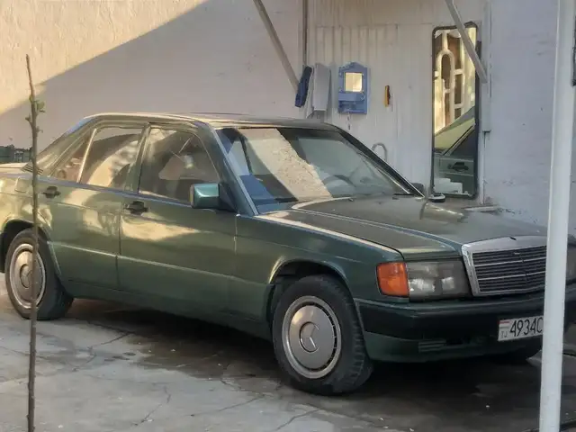 Mercedes-Benz W201