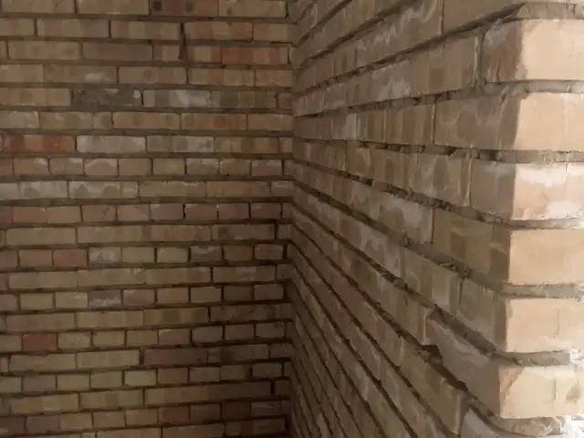 Устои хишт зан, Худжанд