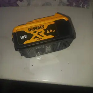 Литионовая Батарейка от инструментов Dewalt, Душанбе