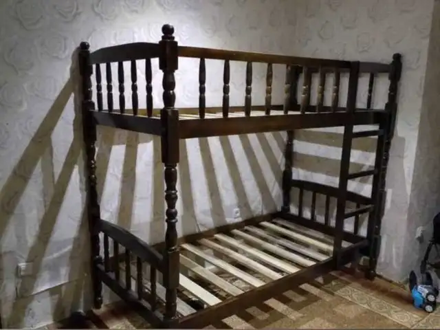 Двухъярусная кровать, Душанбе