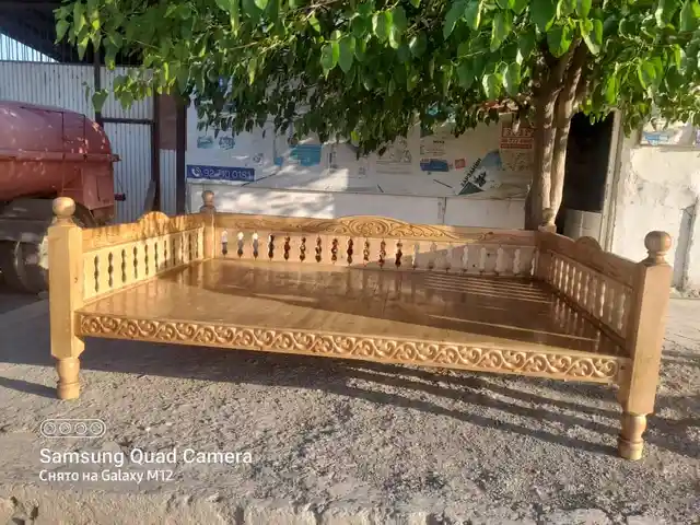Тапчан, Исфара