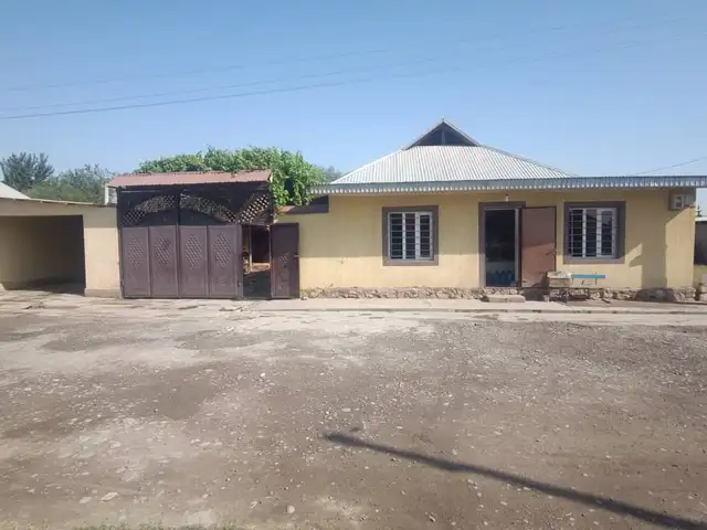 1 этажн. 5-комн. дом, 8 соток, дехаи Муродбахш, Фархор