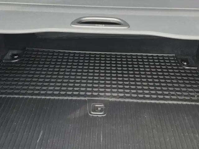Полик от Mercedes-Benz, Душанбе