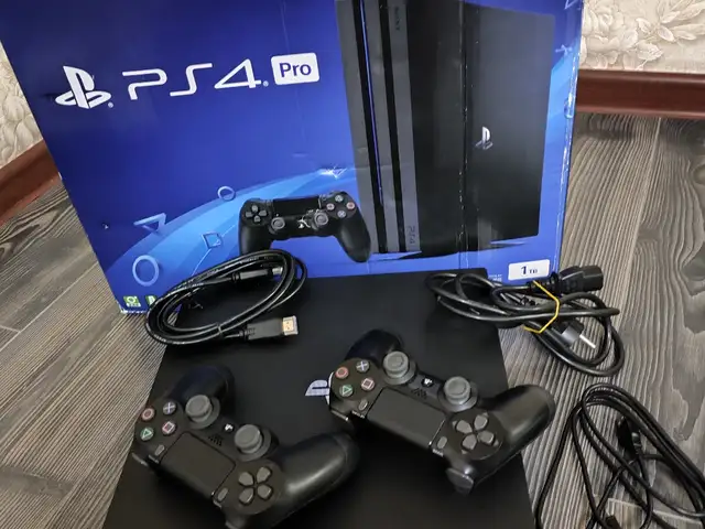 Игровая приставка Sony PlayStation 4 pro 1TB. 9.00, Душанбе