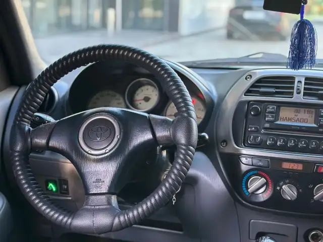Toyota RAV 4, 2004, Душанбе - 8