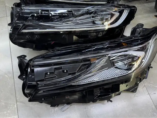 Передняя фара от Toyota Camry V80, Душанбе