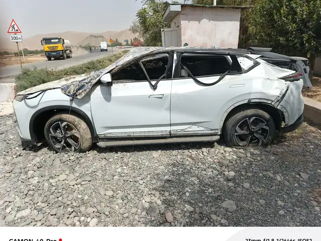 Dongfeng L7