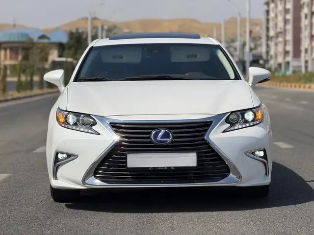 Lexus ES series