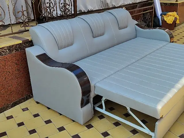 Диван, Худжанд