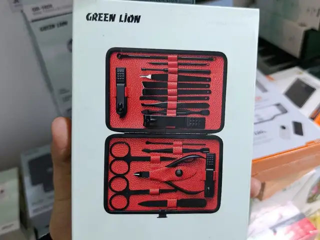 Набор для маникюра Green Lion 18 in 1 Manicure Travel Cutter черный, Душанбе