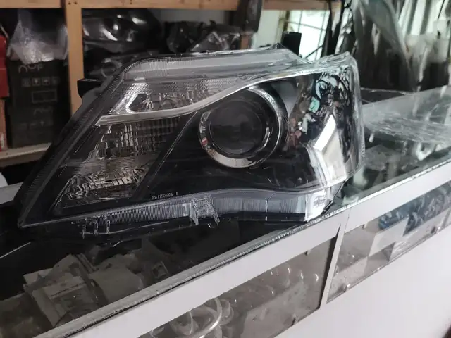 Передние фары на Toyota Fielder, Душанбе