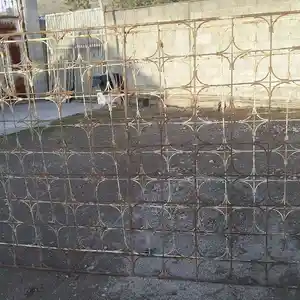Решетка, Душанбе