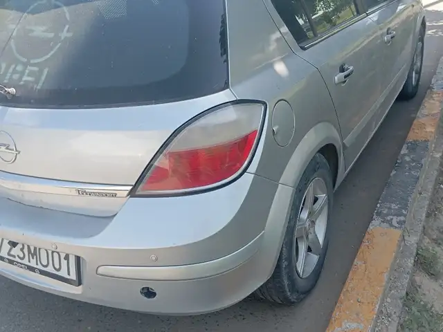 Opel Astra H