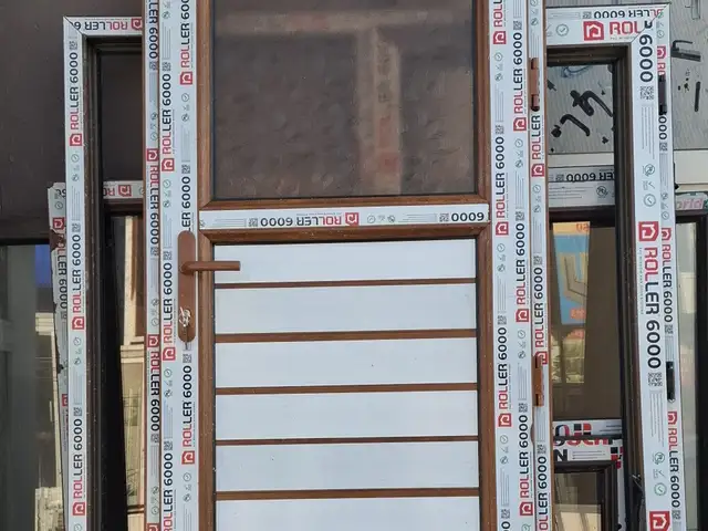 Двери, Душанбе