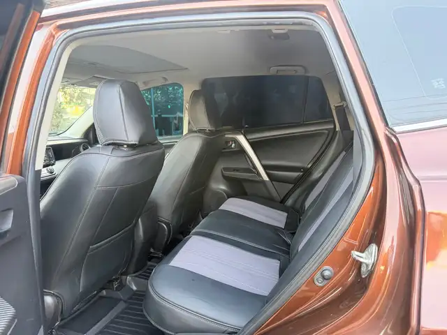 Toyota RAV 4, 2015, Душанбе - 8