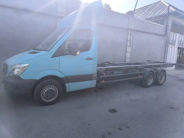 Бортовой автомобиль Mercedes-Benz, 2015, Хуҷанд
