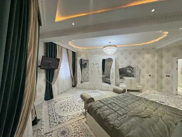 2-комн. квартира, 4 этаж, 102м², И Сомони (доми шивили), Душанбе