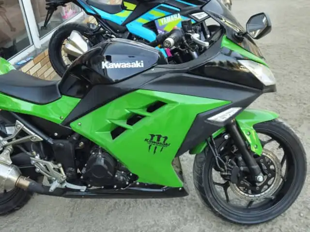 Мотоцикл Kawasaki Replica 400, Душанбе