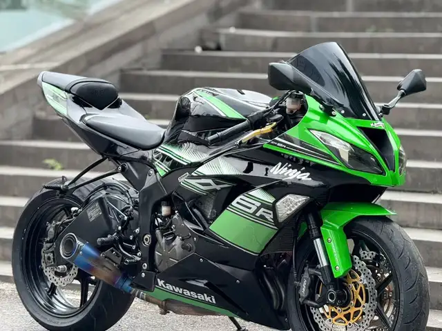 Мотоцикл Kawasaki ninja 1000, Душанбе