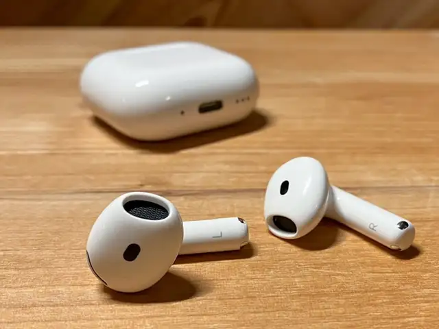 Наушники Apple AirPods 4, Худжанд