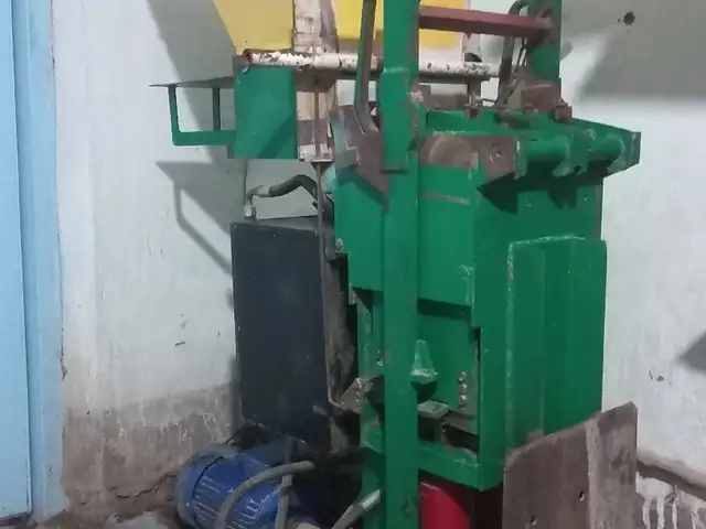 Станок лего кирпича, Душанбе