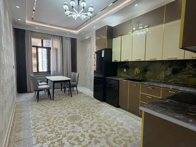 2-комн. квартира, 12 этаж, 90 м², Шомансур, Душанбе