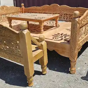 Тапчан с стол и стульями, Худжанд