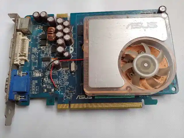 Видеокарта Asus на запчасти, Душанбе