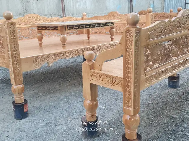 Тапчан, Исфара