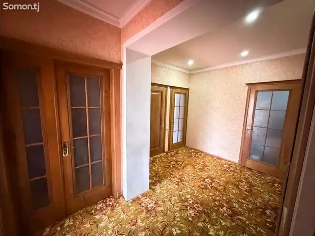 3-комн. квартира, 3 этаж, 80м², 28 мкр, Хуҷанд