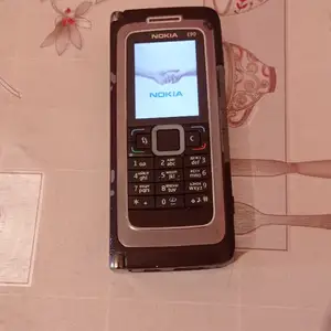 Nokia E90, Душанбе