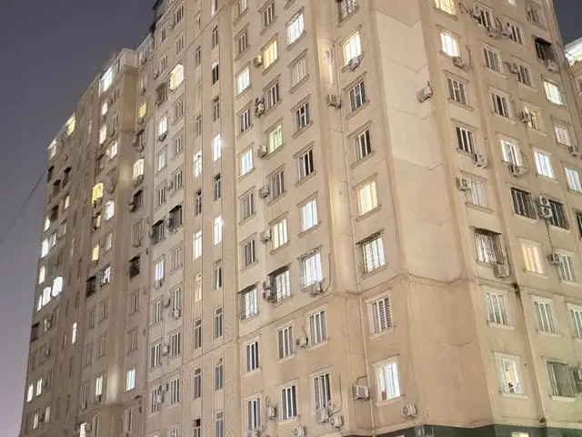 3-комн. квартира, 5 этаж, 100 м², 82мкр, Душанбе