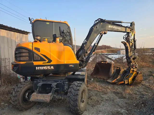 Экскаватор Hyundai HW65A, Хуҷанд