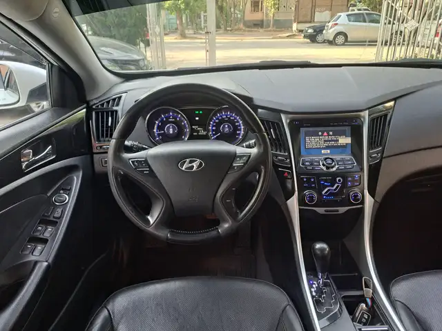 Hyundai Sonata, 2011, Душанбе - 8