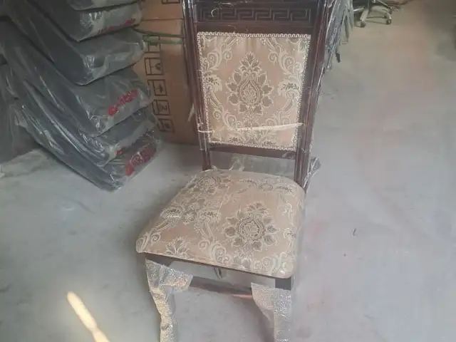 Стул, Душанбе