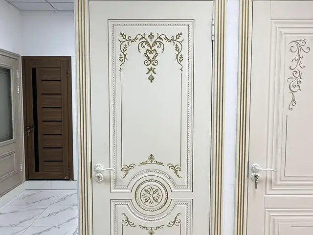 Дверь, Душанбе