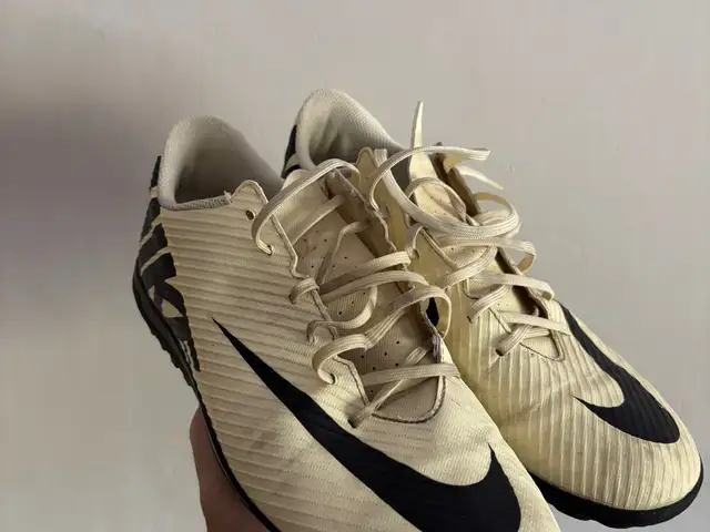 Сороконожки Nike Mercurial, Душанбе