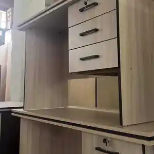 Стол с тумбой, Душанбе