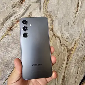 Samsung Galaxy S24 256/8Gb Carea 2sim 5G, Худжанд