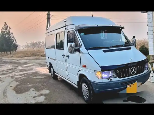 Микроавтобус Mercedes-Benz Sprinter 2000, Ашт